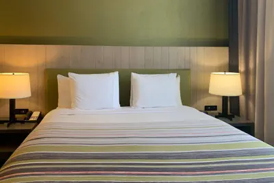 Photo 2 - Country Inn & Suites by Radisson, San Jose International Airport, CA