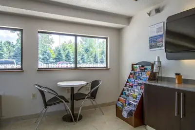 Photo 4 - Motel 6 Ashland, OH