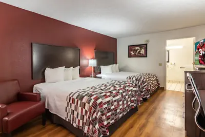 Photo 5 - Red Roof Inn Forsyth