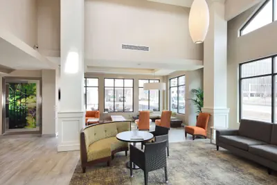 Photo 4 - Hilton Garden Inn Reagan National Airport