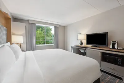 Photo 5 - Holiday Inn Portsmouth by IHG