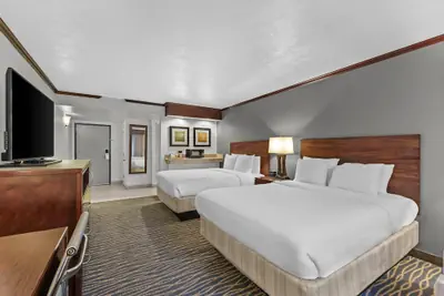 Photo 2 - Radisson Hotel Salt Lake City Airport
