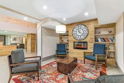Photo 3 - Country Inn & Suites by Radisson, Atlanta Airport South, GA