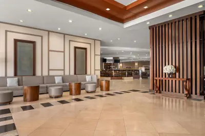 Photo 2 - DoubleTree by Hilton Los Angeles - Norwalk