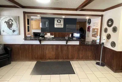 Photo 3 - Quality Inn Raton, NM
