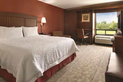 Photo 2 - Hampton Inn Cincinnati/Kings Island