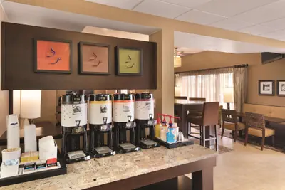 Photo 5 - Hampton Inn Cincinnati/Kings Island