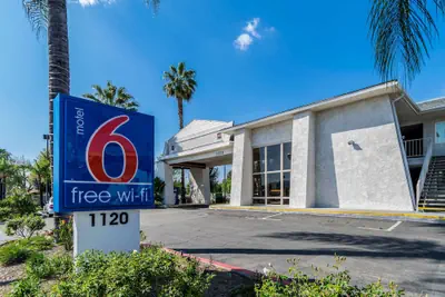 Photo 2 - Motel 6 Redlands, CA