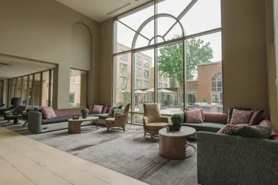 Photo 2 - Courtyard by Marriott Nashua