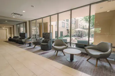 Photo 3 - Courtyard by Marriott Nashua