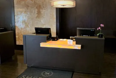 Photo 5 - Sheraton Lisle Naperville Hotel