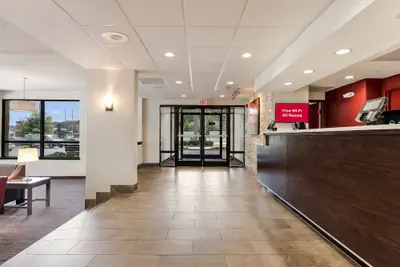 Photo 3 - Red Roof Inn Birmingham South