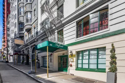 Photo 2 - Fitzgerald Hotel