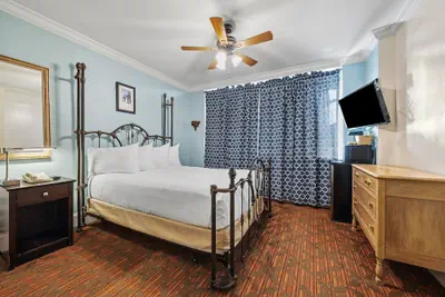 Photo 4 - Fitzgerald Hotel