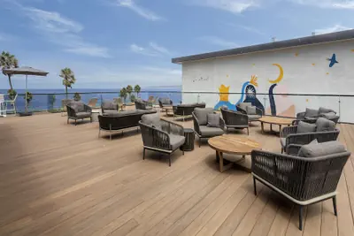 Photo 2 - La Jolla Cove Suites