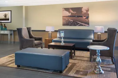 Photo 3 - Wyndham Garden Texarkana