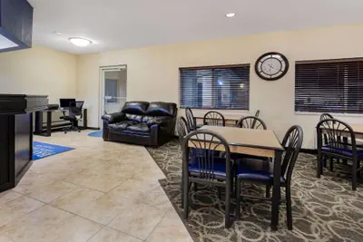 Photo 4 - Baymont by Wyndham Casper East
