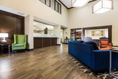 Photo 5 - Comfort Suites Sioux Falls Mall District