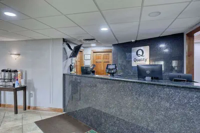 Photo 3 - Quality Inn & Suites Green Bay Downtown