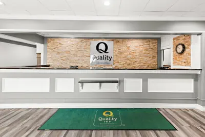 Photo 4 - Quality Inn Dayton Airport
