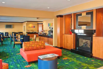 Photo 3 - Fairfield Inn & Suites by Marriott Champaign