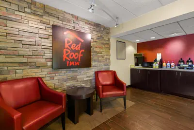 Photo 3 - Red Roof Inn Salem