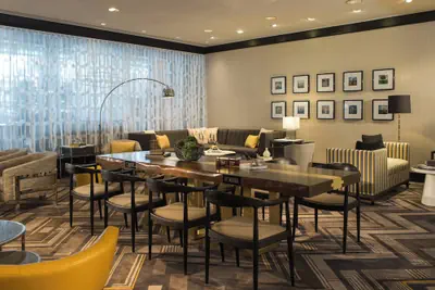 Photo 4 - Renaissance Baltimore Harborplace Hotel