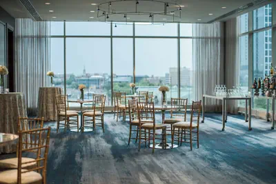 Photo 4 - Renaissance Baltimore Harborplace Hotel