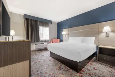 Photo 2 - Best Western Kokomo Hotel