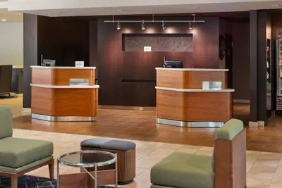 Photo 2 - Courtyard by Marriott Charlottesville