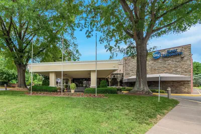 Photo 2 - Best Western Fairfax