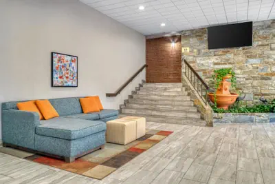 Photo 3 - Best Western Fairfax