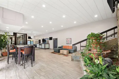 Photo 4 - Best Western Fairfax
