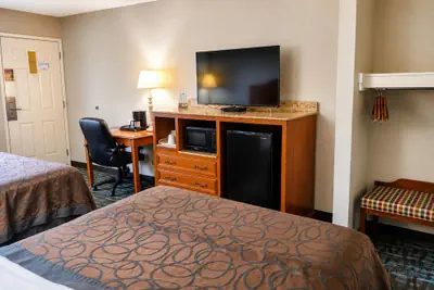 Photo 5 - Days Inn by Wyndham Apple Valley Pigeon Forge/Sevierville