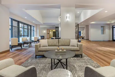 Photo 3 - Sheraton Suites Old Town Alexandria