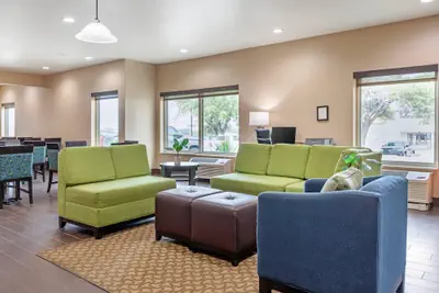 Photo 5 - Comfort Inn & Suites Temple - Medical Center