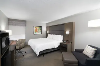 Photo 4 - Holiday Inn Research Park by IHG