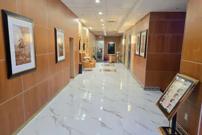 Photo 4 - Metro Points Hotel