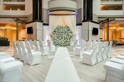 Photo 5 - Embassy Suites by Hilton Jacksonville Baymeadows