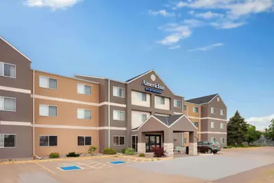 Photo 2 - AmericInn by Wyndham Hudson