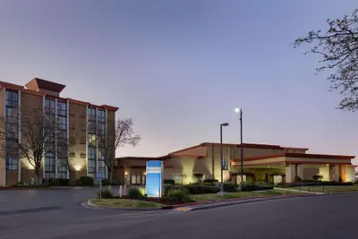 Photo 2 - Wyndham Sacramento