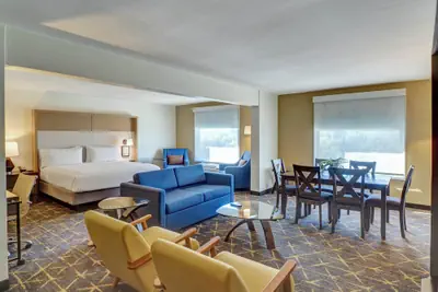 Photo 2 - Holiday Inn Piscataway Somerset by IHG