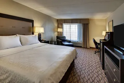 Photo 4 - Holiday Inn Express Baltimore-BWI Airport West by IHG