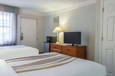 Photo 3 - La Quinta Inn by Wyndham New Orleans West Bank / Gretna