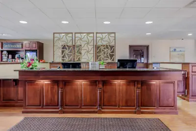 Photo 4 - Best Western Plus Dubuque Hotel & Conference Center