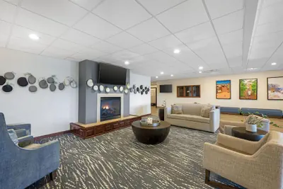 Photo 5 - Best Western Plus Dubuque Hotel & Conference Center