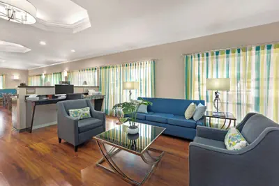 Photo 4 - Best Western Post Oak Inn