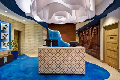 Photo 3 - DoubleTree by Hilton Virginia Beach Oceanfront South