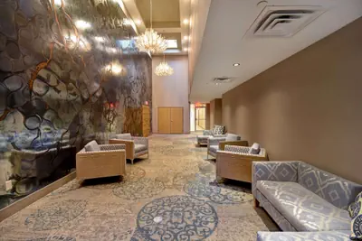 Photo 4 - DoubleTree by Hilton Virginia Beach Oceanfront South