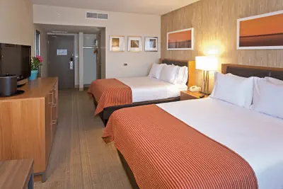 Photo 3 - Holiday Inn Express San Francisco Airport South by IHG